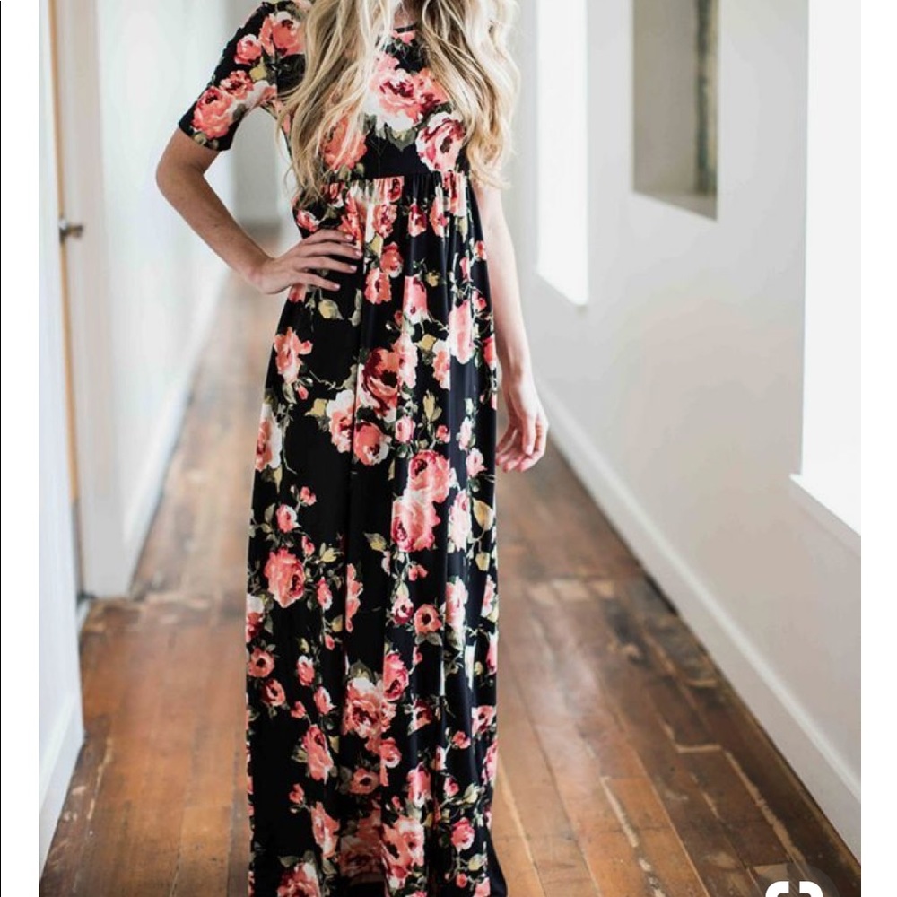 🌸 Beautiful Floral print Maxi Dress 🌸 BLACK 🌸